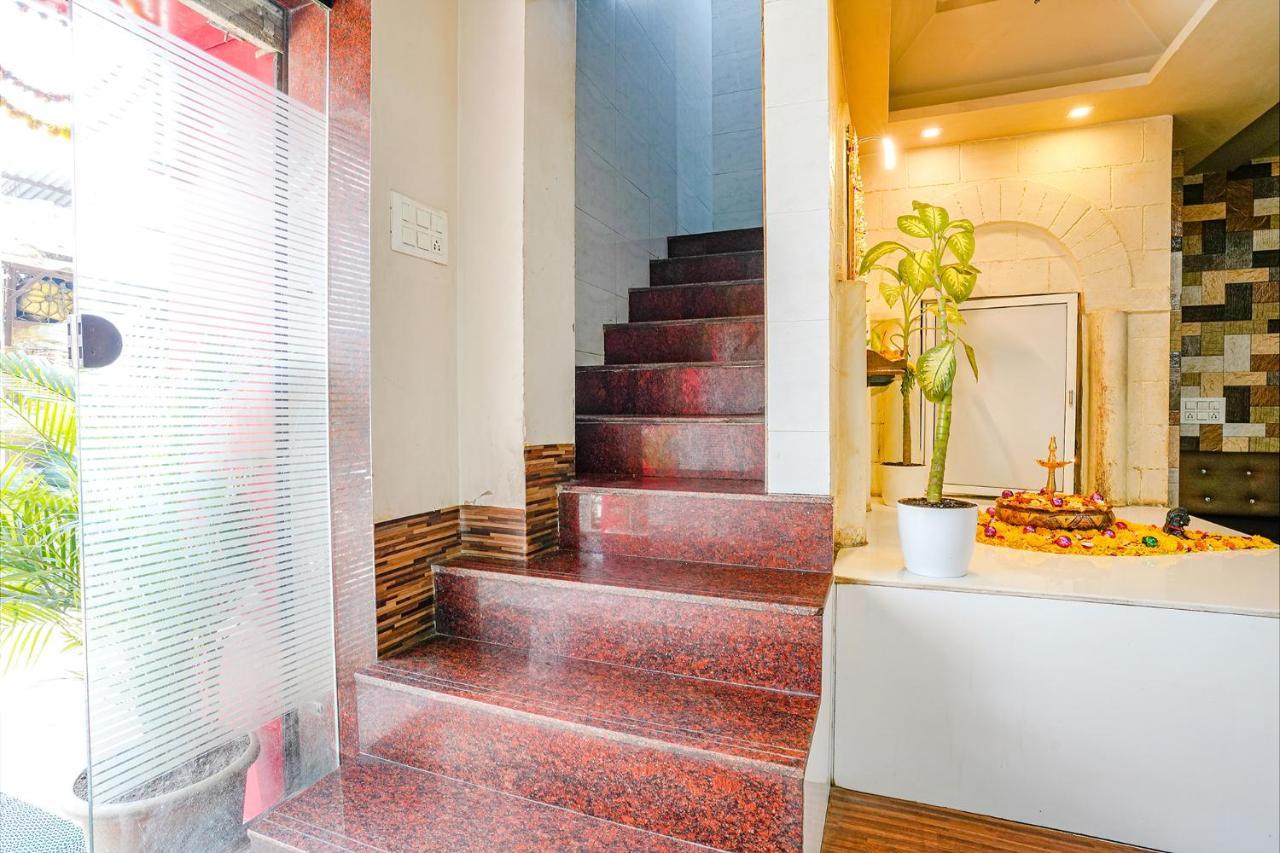 Fabexpress Vinyasa Residency Hotel Баяндар Екстериор снимка